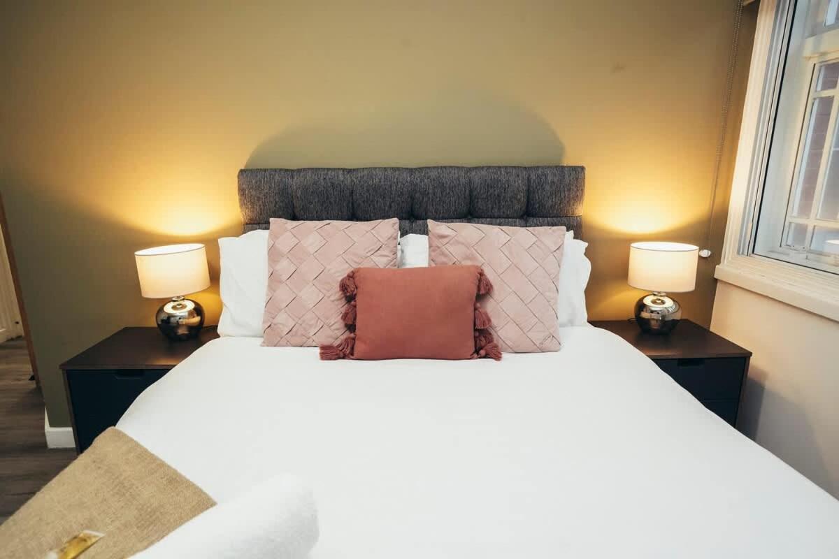 2Br City Centre Apt, Self Check In, Wifi, By Derbnb Sheffield Esterno foto