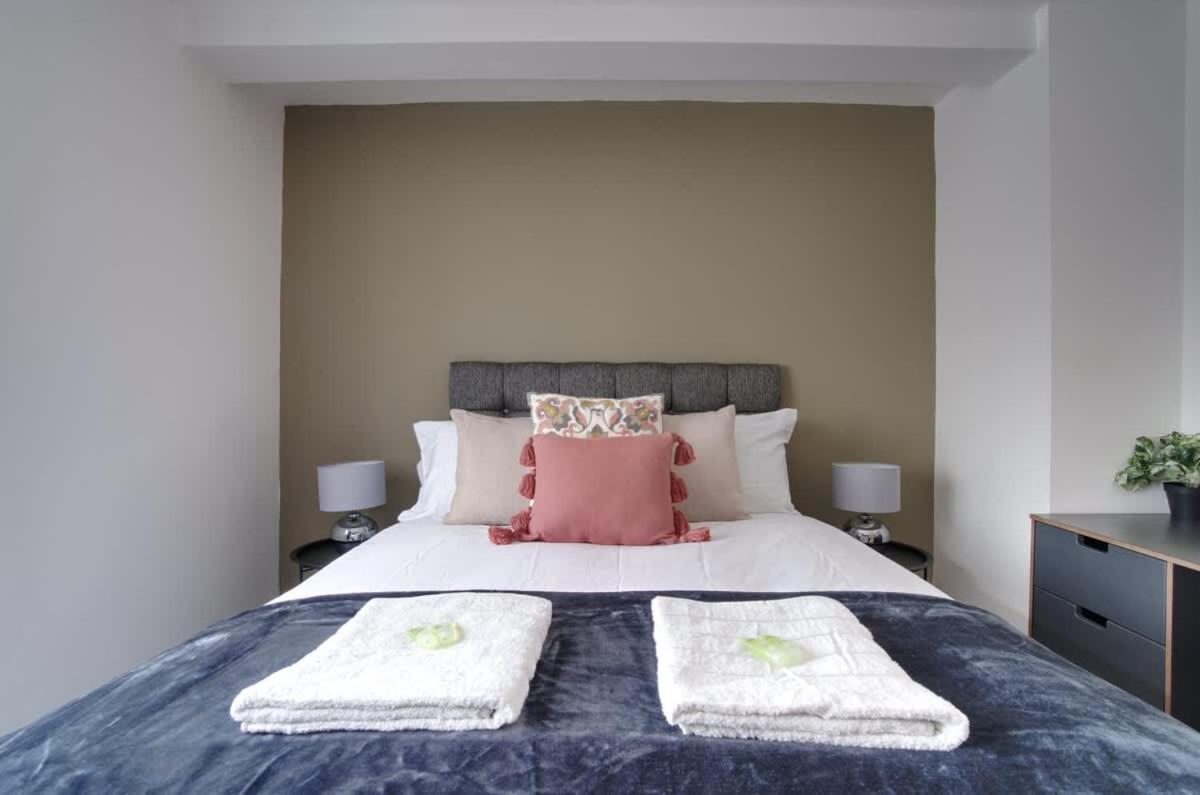 2Br City Centre Apt, Self Check In, Wifi, By Derbnb Sheffield Esterno foto