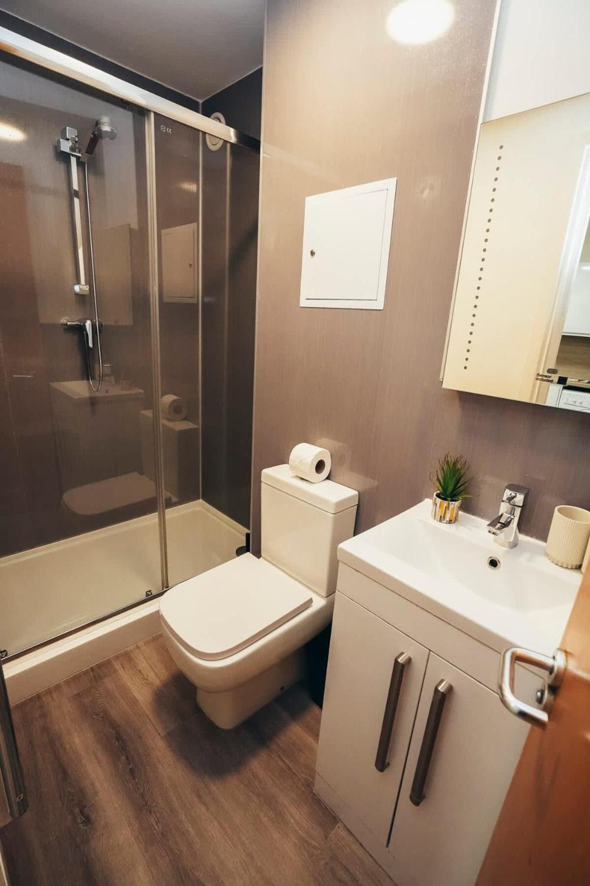 2Br City Centre Apt, Self Check In, Wifi, By Derbnb Sheffield Esterno foto