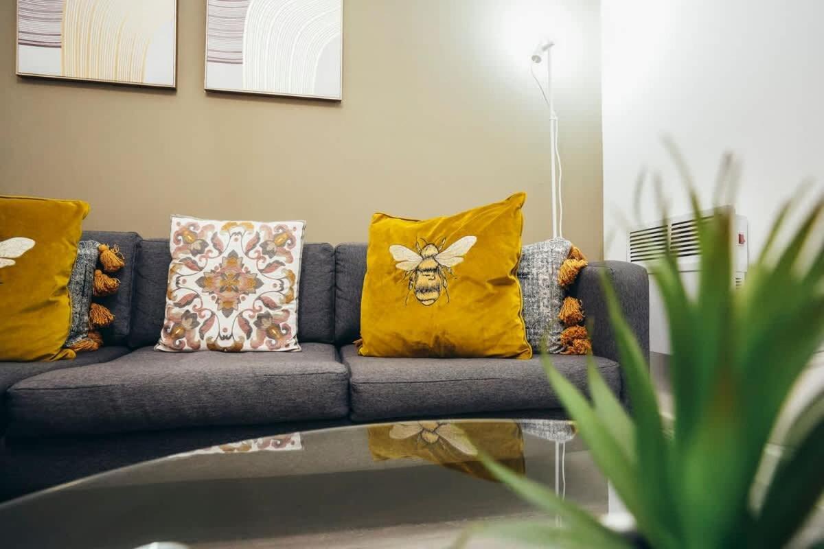 2Br City Centre Apt, Self Check In, Wifi, By Derbnb Sheffield Esterno foto