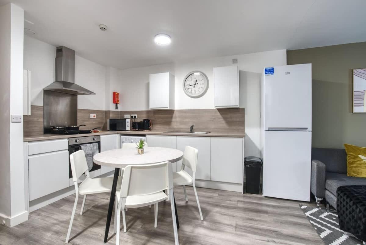 2Br City Centre Apt, Self Check In, Wifi, By Derbnb Sheffield Esterno foto