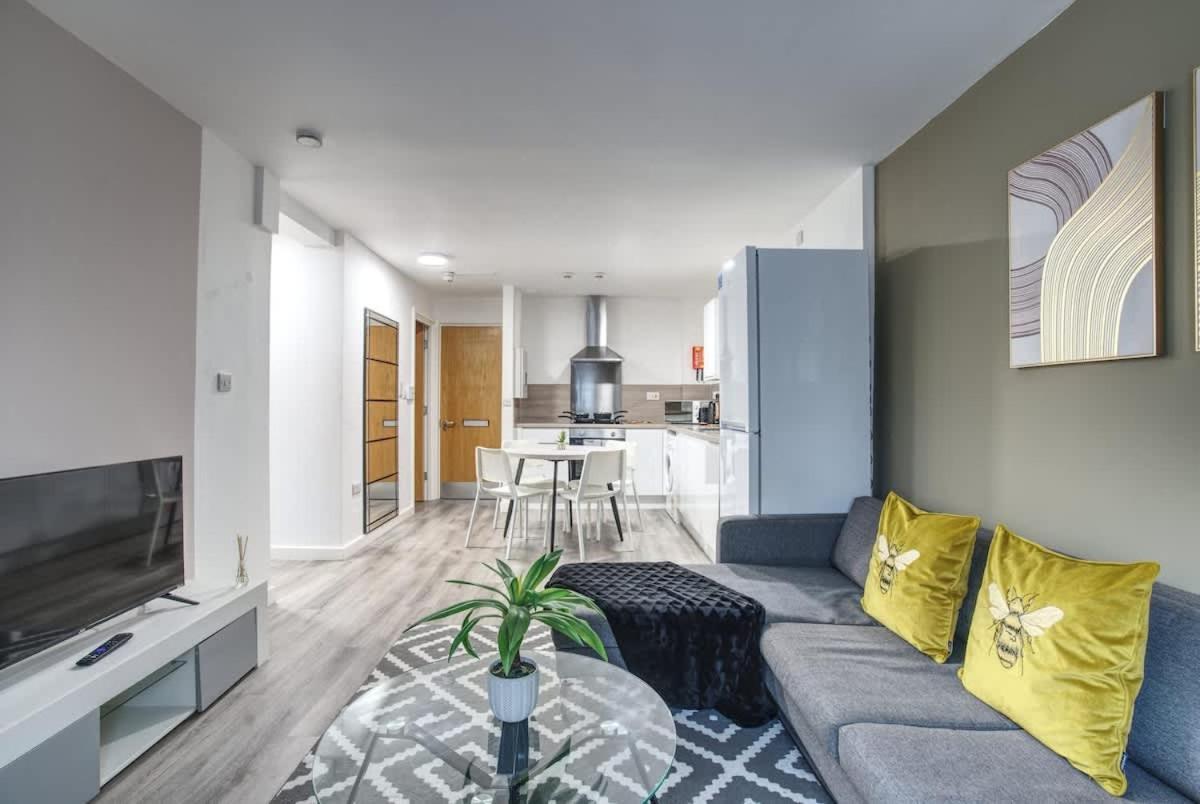 2Br City Centre Apt, Self Check In, Wifi, By Derbnb Sheffield Esterno foto